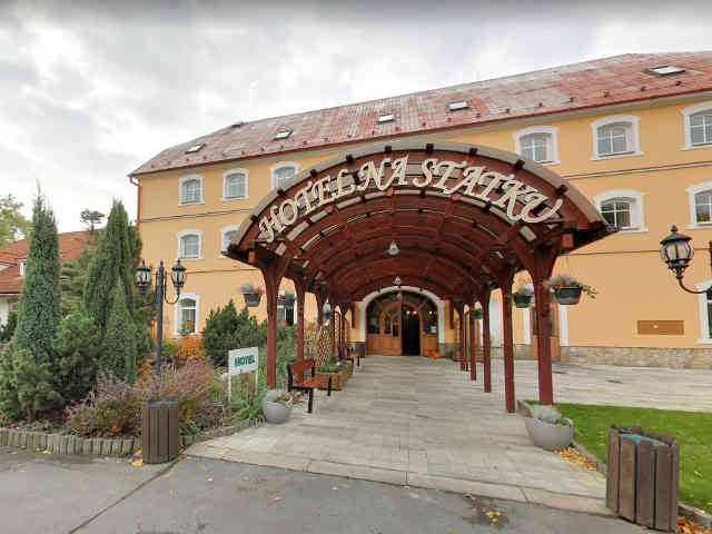 Hotel na statku, Mladá Boleslav